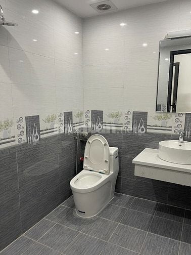 Cho thuê nhà riêng xây mới 39m2 x 5T tại ngõ 5 Đông Thiên, Lĩnh Nam