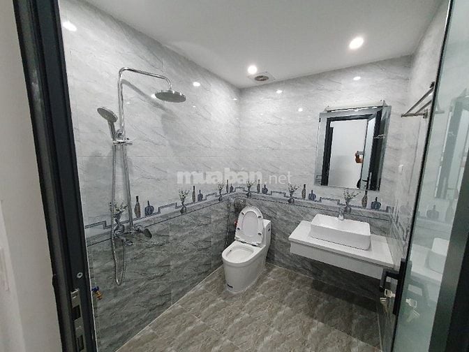 Cho thuê nhà riêng xây mới 39m2 x 5T tại ngõ 5 Đông Thiên, Lĩnh Nam