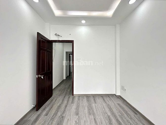 Nhà mới 3 tầng hẻm ô tô Út Tịch, P4, Tân Bình | 35m2/1 tỷ860 | sổ sẵn