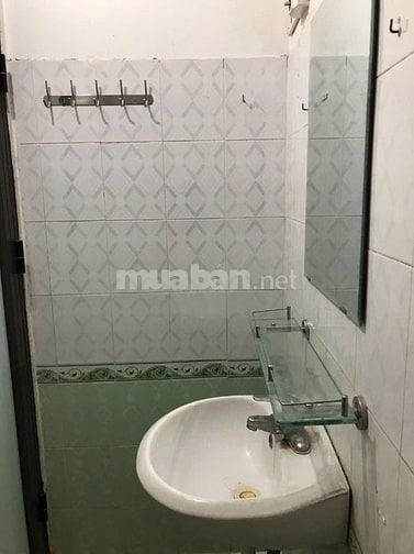 Cho thuê nhà nguyên căn ngõ Thổ Quan- Khâm Thiên, 24m2x 4 tầng, 1 tum