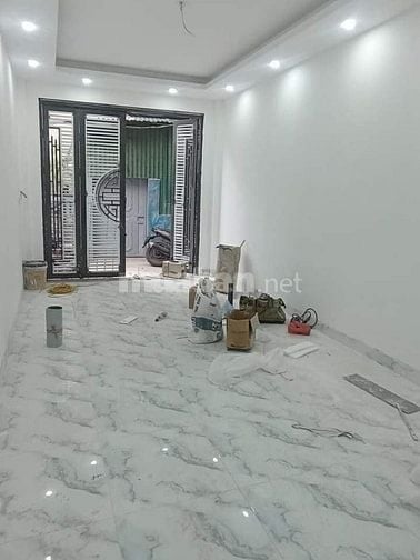 Nhà đẹp mới xây 35m2 ô tô đỗ cửa phố Thanh Đàm giá hơn 5 tỷ