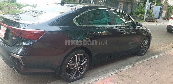 Kia Cerato 2.0 AT premium đời T12/2019 màu xanh đen 1 đời chủ mới 85%