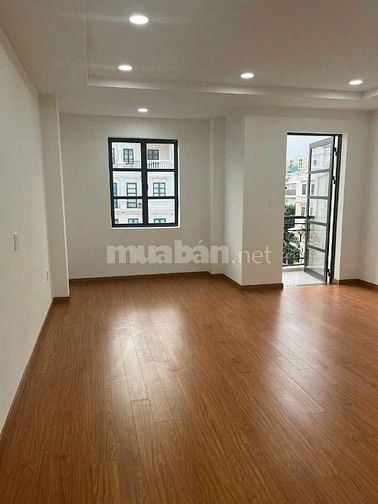 Cho thuê nhà MT Cityland Phan Văn Trị, P.10, 5 tầng, 400m2, giá: 60tr