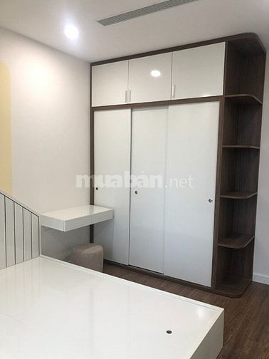 Bán nhà Đông Anh 185m2 giá 4 tỷ, sổ đỏ sẵn sang tên, mặt tiền 12m, hướ