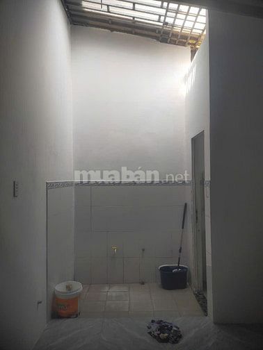 Cho thuê mặt bằng nhà nguyên căn mặt tiền Lê Văn Khương, ngang 5x33m