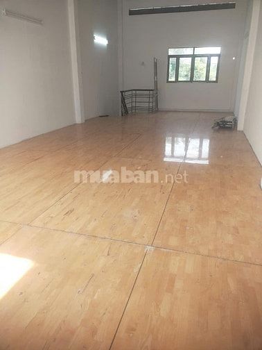 Cho thuê mặt bằng nhà nguyên căn mặt tiền Lê Văn Khương, ngang 5x33m