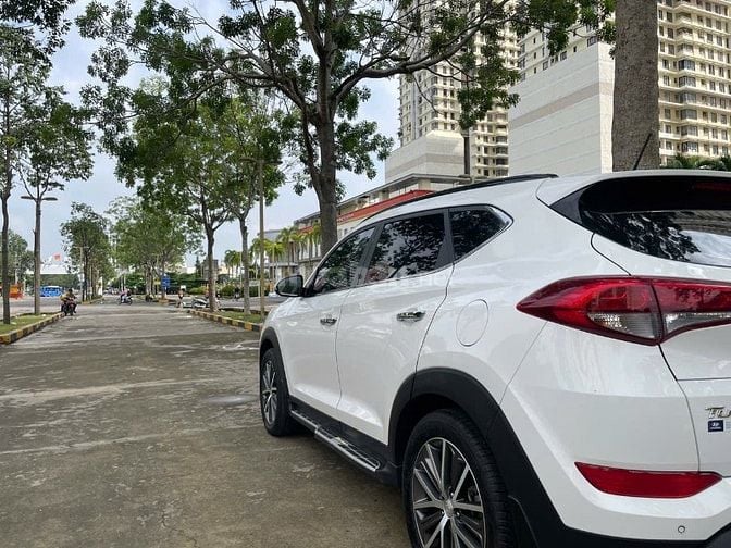 BÁN XE TUCSON NHẬP 2.0 ATH Bản Full 