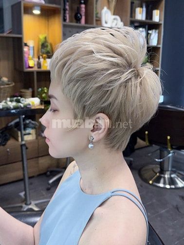 Tuyển thợ phụ làm việc tại PinkyPixie Salon