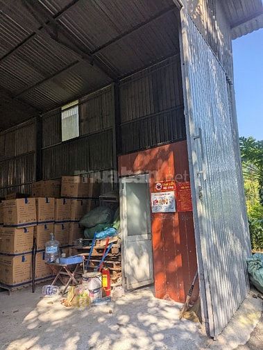 Cho Thuê Kho 200m2 Góc Tôn Đản Lê Trọng Tấn