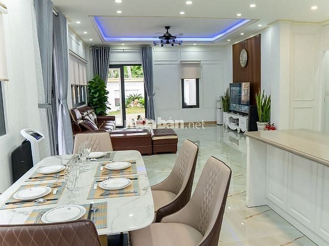  CHÍNH CHỦ BÁN VILLA SÁT BIỂN MŨI NÉ - PHAN THIẾT