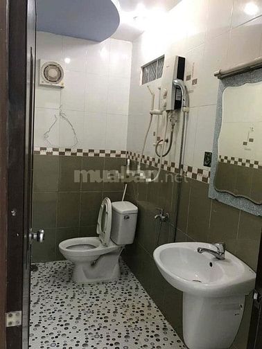 Cho thuê nhà hẻm 4m Dương Bá Trạc P.1 Quận 8 giá 14 triệu - 35m2