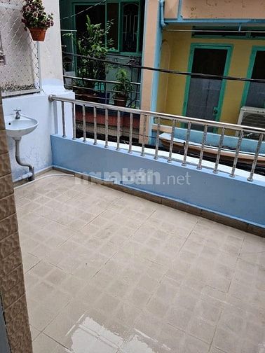 Cho thuê nhà hẻm 4m Vĩnh Khánh P.10 Quận 4 giá 7 triệu - 21m2 