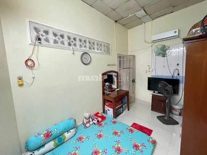 NHÀ 2 TẦNG, NỞ HẬU, HẺM 88 NGUYỄN VĂN QUỲ, PHÚ THUẬN, QUẬN 7 - 34M2