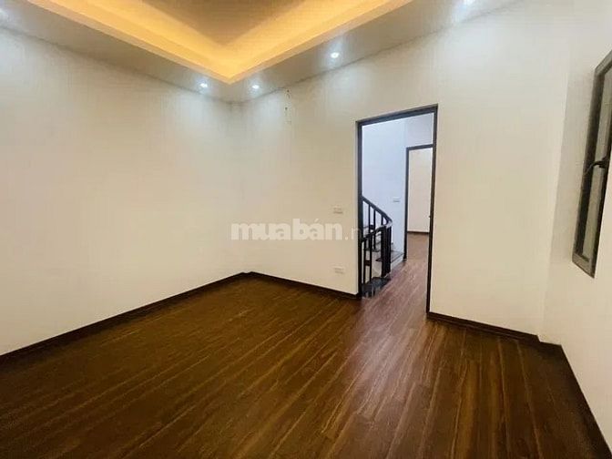 BÁN NHÀ ĐẸP 43 M2 ĐỊNH CÔNG THƯỢNG HOÀNG MAI 7,65 TỶ FULL NỘI THẤT