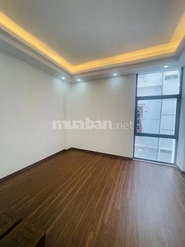 BÁN NHÀ ĐẸP 43 M2 ĐỊNH CÔNG THƯỢNG HOÀNG MAI 7,65 TỶ FULL NỘI THẤT