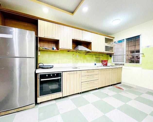 Chỉ 5m ra MT Duy Tân, DT 68m2, 3 tầng 6 CHDV, tiện kinh doanh, 9.35 tỷ