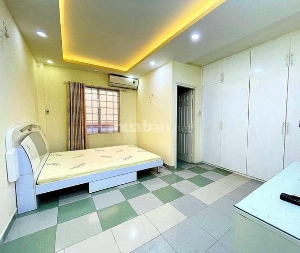 Chỉ 5m ra MT Duy Tân, DT 68m2, 3 tầng 6 CHDV, tiện kinh doanh, 9.35 tỷ