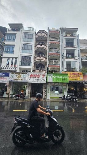 Bán gấp nhà Mặt tiền  Nguyễn Biểu, Phường 2, Quận 5, TP. HCM.