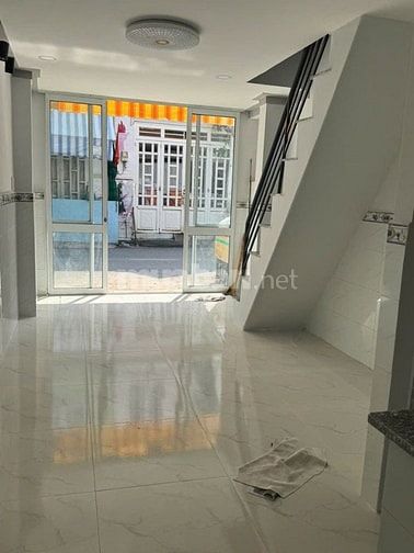 Ngộp cần bán gấp nhà 60m2 cách bến xe an sương 1km giá 530tr