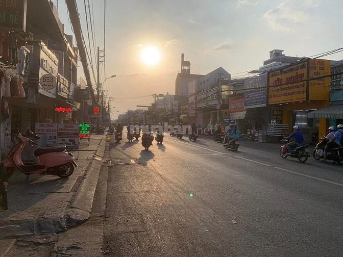 Bán nhà MT Hậu Giang, DT 7 x 25m, 2 tấm, 31.5 tỷ (Tín Hưng).