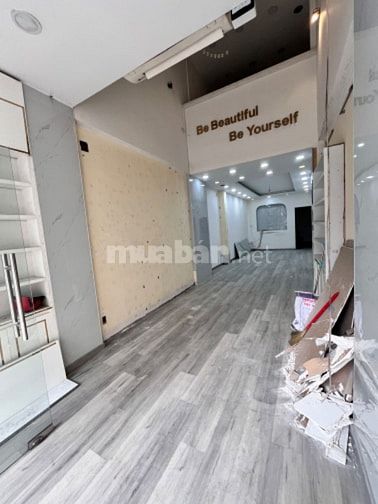 Cho thuê nhà mặt tiền đường Bạch Đằng, Bình Thạnh DTSD gần 300m2 