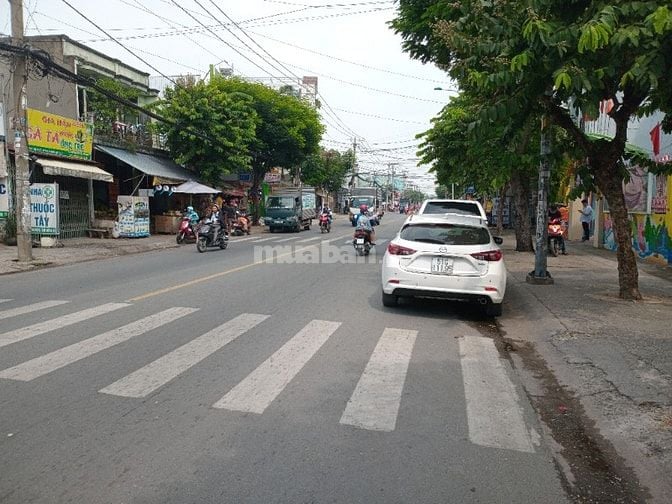 Mặt tiền đường lớn tiện kinh doanh mọi nghành nghề 