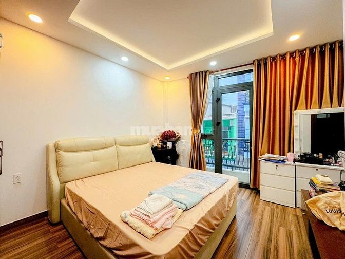 Bán nhà mới đẹp Nguyễn  Thị Thập, Quận 7, DT 5x12m, 3 lầu, st.