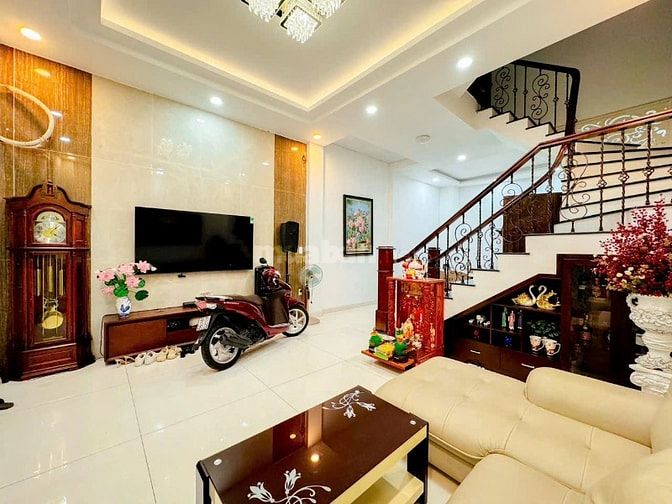 Bán nhà mới đẹp Nguyễn  Thị Thập, Quận 7, DT 5x12m, 3 lầu, st.