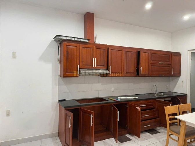 Bán gấp căn hộ Lữ Gia Plaza 92m2, 2PN , 2 WC ,sổ hồng riêng, 4.3 tỷ TL