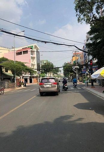 Bán nhà 2MT 258 Chợ Lớn,15 x 45m, 675m2, giá 141 triệu/m2. (Tín Hưng)