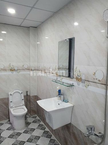 Bán nhà Phạm Thế Hiển, Quận 8 :  + Ngang 3,7m nở hậu 6m x 16m  