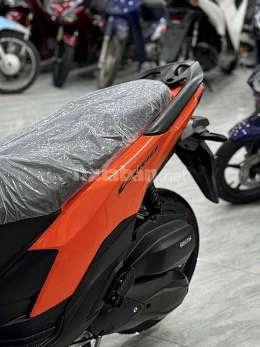 Bán xe 2bánh nhập Indo honda vario 150 màu cam đen - có hỗ trợ trả góp