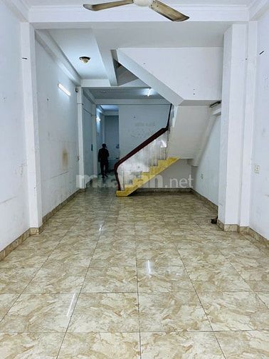 Nhà cho thuê mặt tiền đường Gò dầu 4x20m 2L vị trí khu kd đông đúc