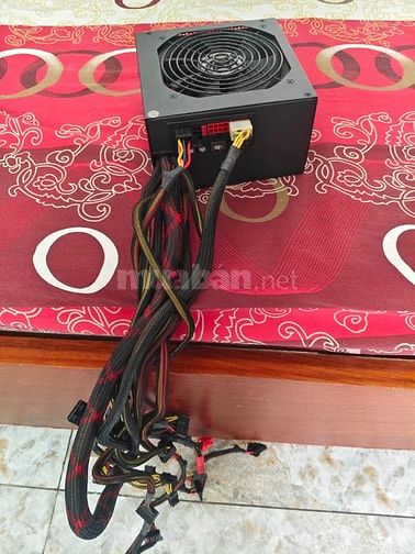 Nguồn Antec công suất thực dạng semi-modular 650W