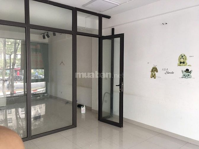 Cho thuê nhà số 57C mặt đường Mễ Trì đối diện The Manor 