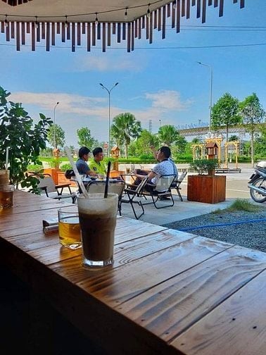 Bán lô góc ngay đầu cổng Phú Mỹ, đối diện trung tâm thương mại, 190m2