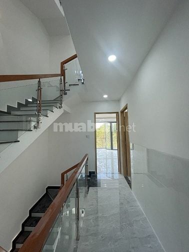 Bán Nhà Tại Phước Kiển 2 Lầu + Sân Thượng Mới 100% Sổ Riêng đường 7m 