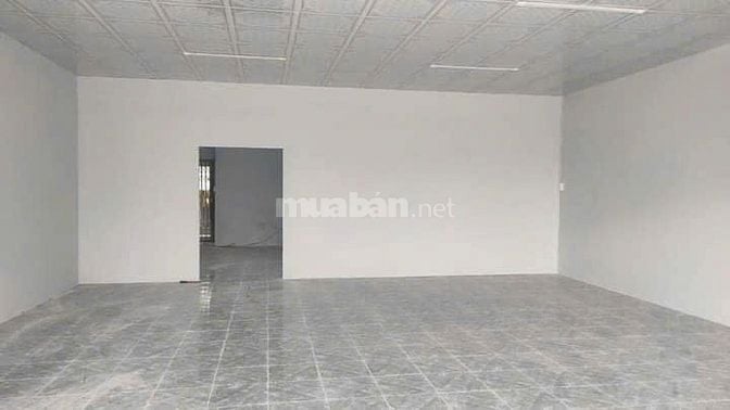 cần bán căn nhà MT kinh doanh 240m2 ở Củ Chi giá 710 triệu.SHR