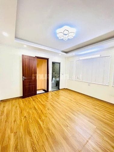 Cần bán căn nhà phố Ngọa Long! 33m2, 3T, MT 5m, ô tô, KD, nhỉnh 4 tỷ