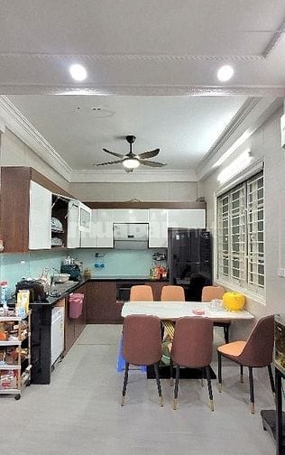 TỨ LIÊN phi mã - 38m  4.42 Tỷ - ngõ ô tô xịn - ko mua là mất.