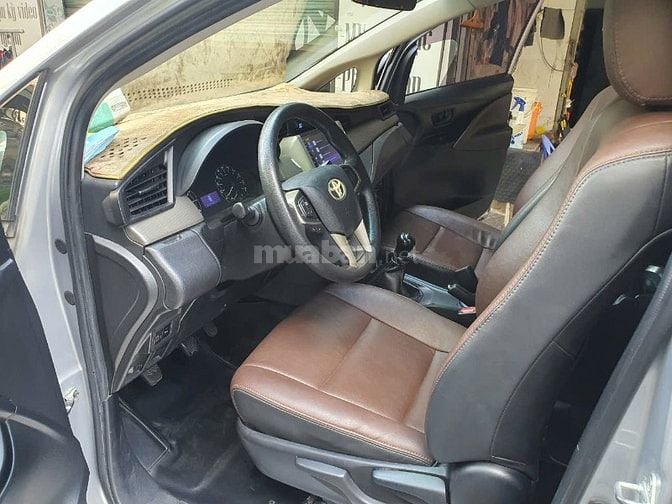 Chính chủ bán:Toyota Innova 2016 2.0E Mẫu 2017