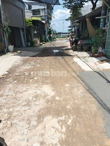 Bể nợ bán gấp nhà 86m2(SHR) Giá 890tr Tại Xã Trung Chánh Huyện Hóc Môn