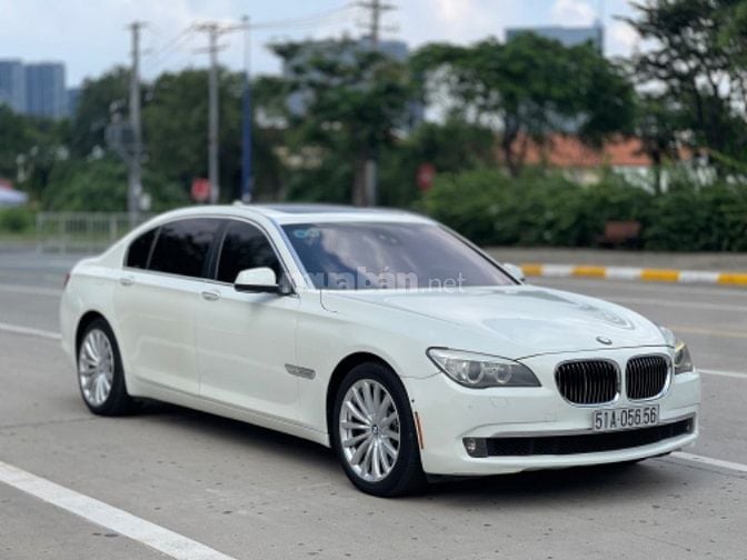 Cần bán BMW 750Li xe đẹp chủ đi kỉ