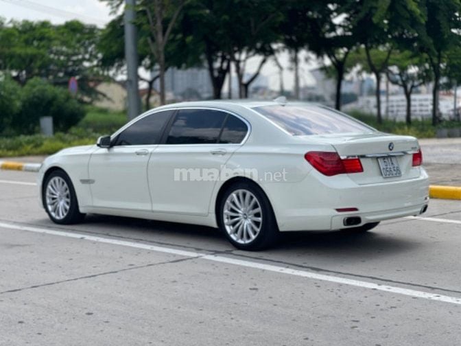 Cần bán BMW 750Li xe đẹp chủ đi kỉ