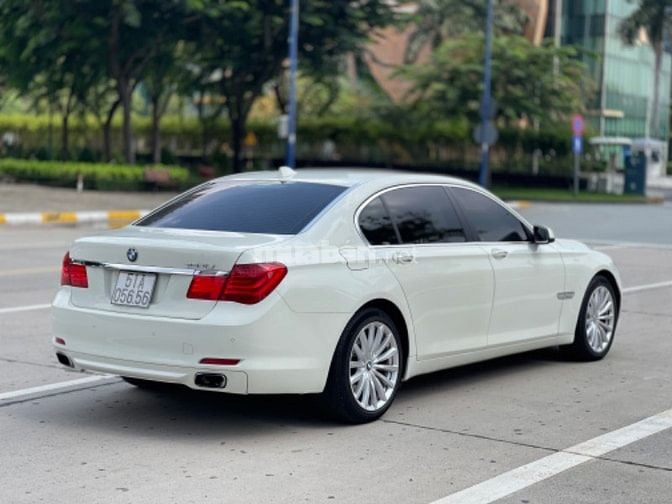 Cần bán BMW 750Li xe đẹp chủ đi kỉ