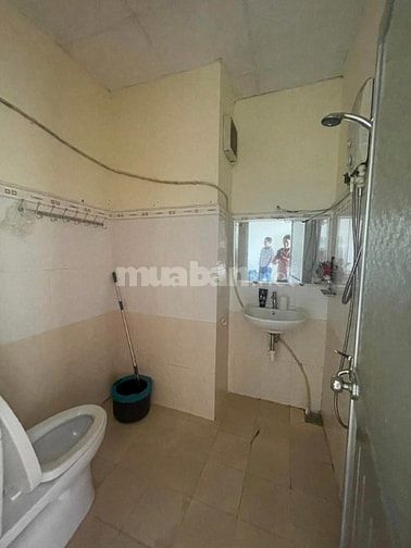 Cần cho thuê căn hộ Bông Sao P5 Q8   Diện tích 60m2, 2 phòng ngủ, 1wc 