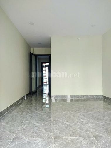 Bán gấp nhà 6x18m, xe hơi đậu cửa Q.10, sau Vạn Hạnh mall, 16.x tỷ tl