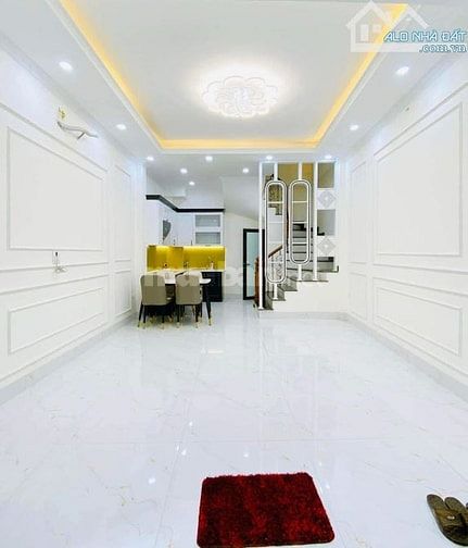 Bán nhà đang cho thuê 13tr/ tháng ngay Nguyễn Thái Sơn 62m2 giá 2 tỷ 9