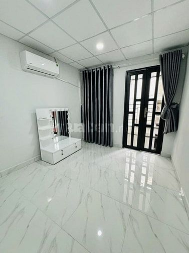 Bán nhà sát Trần Đình Xu Quận 1, 30m2, dọn vào ở ngay, chỉ hơn 3 tỷ