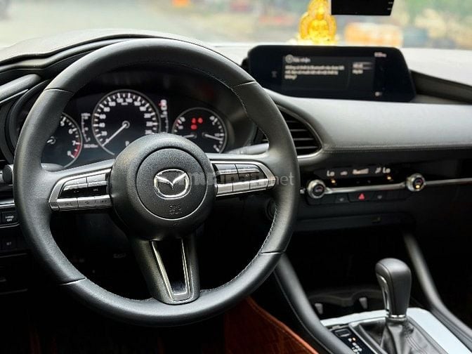 Mazda 3 1.5 Luxury Vin 2022 Đk T1/2023 màu trắng xe cực đẹp 